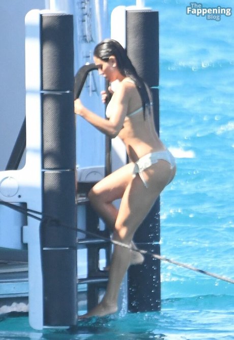 19歳のOnlyFans ポルノ ギャラリー