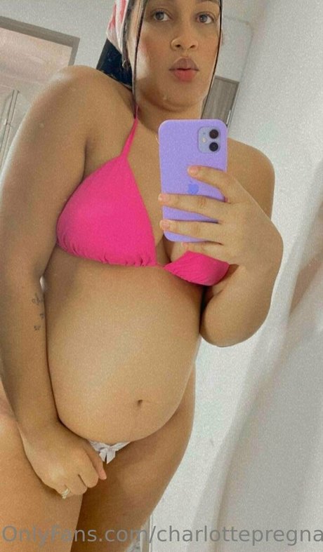 charlottepre ポルノモデル 写真