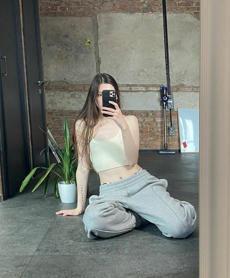 パフィーオンリーファンズ 無料エロ 写真