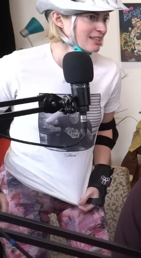 Elyse Willems セックスポルノスター 画像