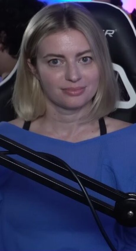 Elyse Willems 高品質女優 写真
