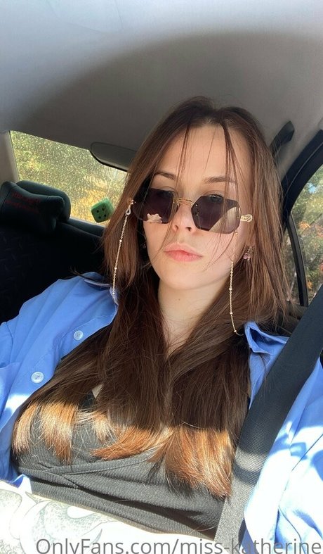 アジア人 ノーPPV オンリーファンズ ホット裸 画像