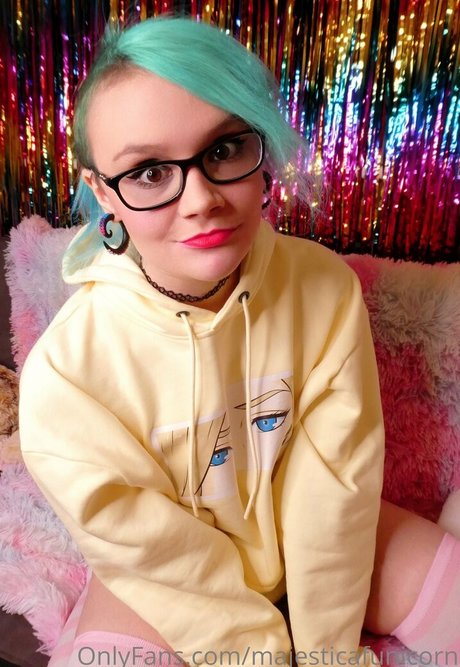 majesticafunicorn ポルノスター ヌード 写真