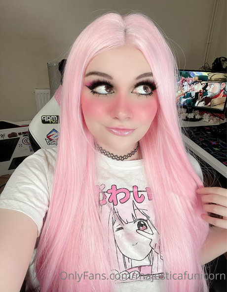 ママの足OnlyFans ホットヌード 画像