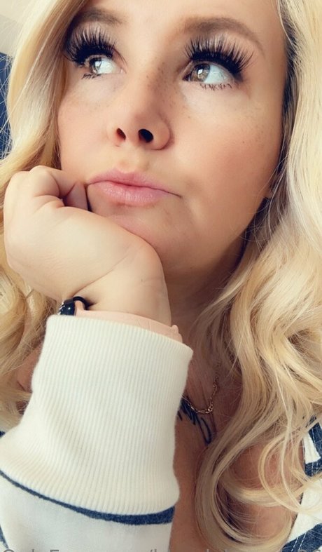 blondebrandy269 アートポルノスター 画像