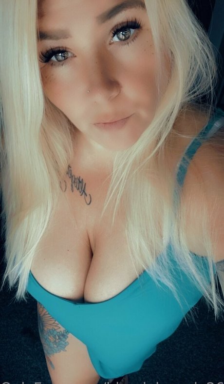 blondebrandy269 ホットなスター 写真