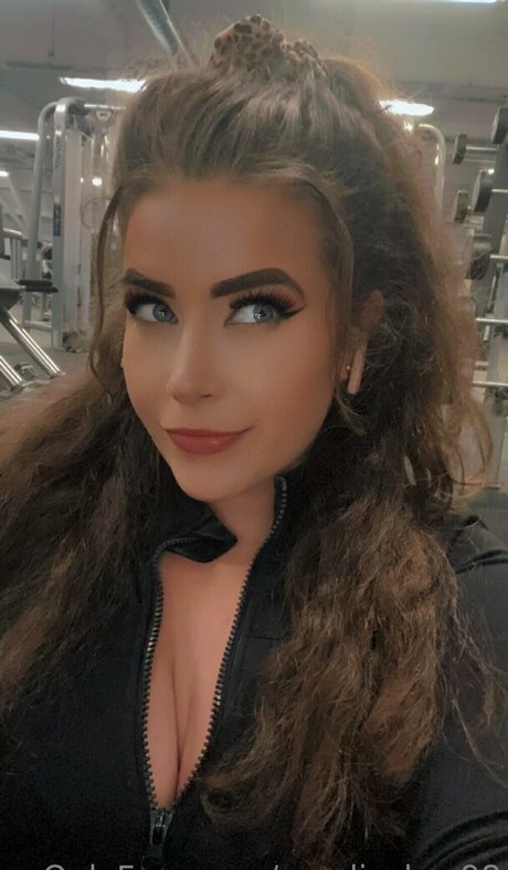 BBW TS オンリーファンズ ヌード 画像