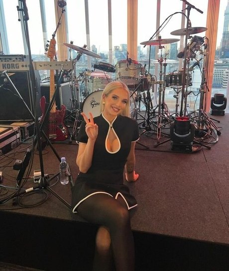 痩せたティーンのオンリーファンズ セックス 画像