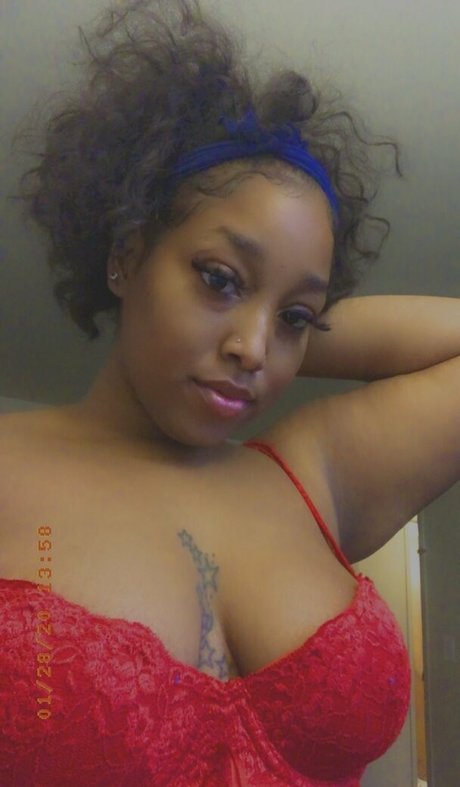 volaprettykitty モデル 画像