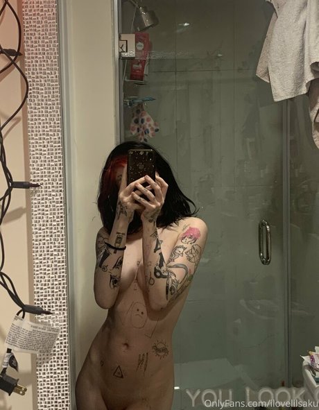 レズビアンの足OnlyFans 美しいヌード 画像