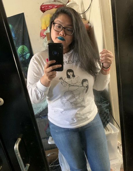 50歳のOnlyFans 美しい裸 写真