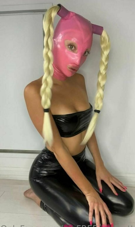 prettyinpinkxoxfree エロティックなポルノスター 写真