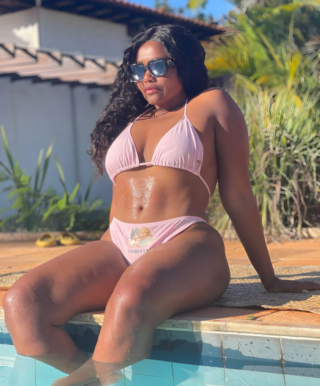 Gaby Amarantos ホットなモデル 写真