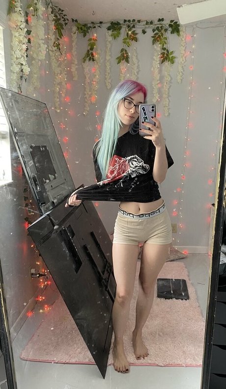 痩せたアジア人ティーン OnlyFans 美しい 写真