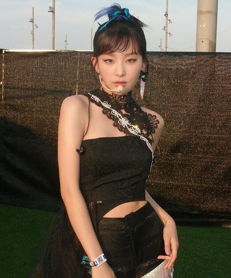 巨乳の赤毛オンリーファンズ 無料ポルノ 写真