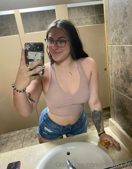 Butterface ポルノモデル 画像