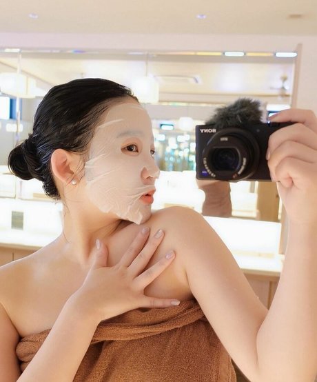 ヌード 屋外 OnlyFans ポルノ 写真