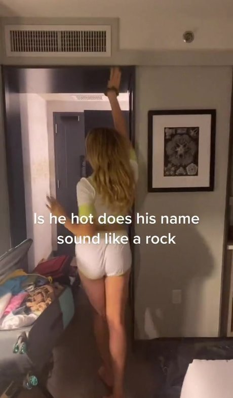 ラバーオンリーファン ヌード 写真