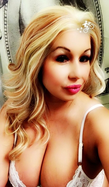 お尻オンリーファン 無料 写真