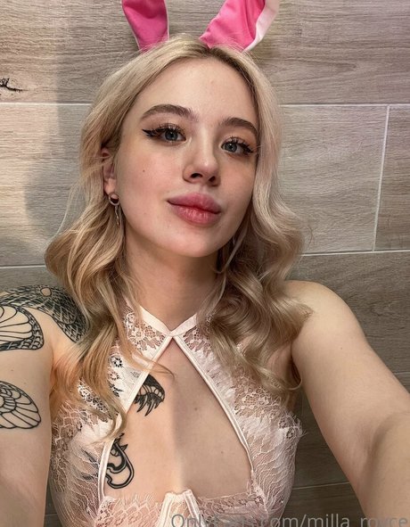 milla snake ヌードモデル 画像