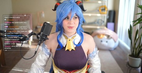 年配の熟女オンリーファンズ セクシー裸 写真