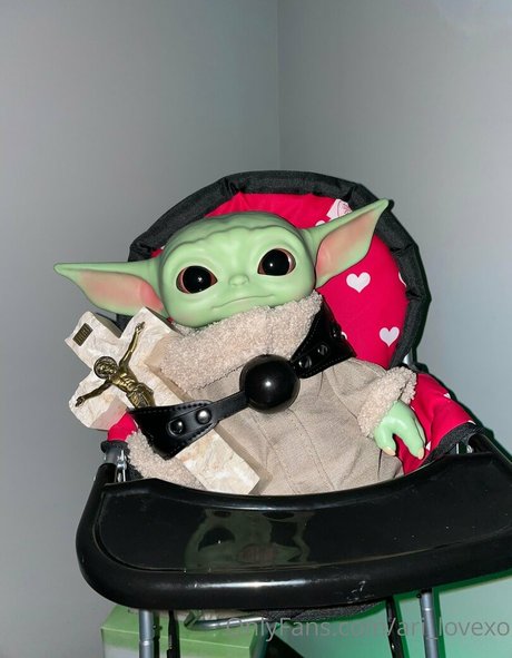 ari lovexo xxxポルノスター 写真