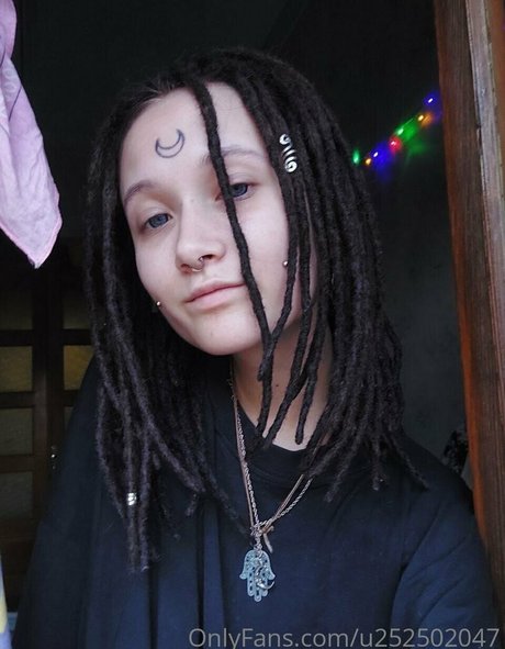 ティーンランジェリーOnlyFans ヌード ギャラリー