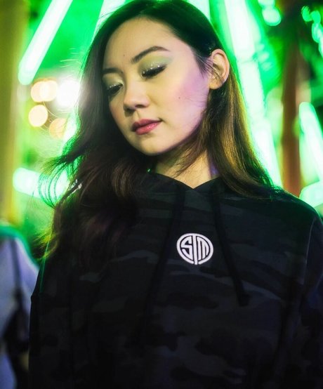 issfanfan ポルノスター 素敵 画像