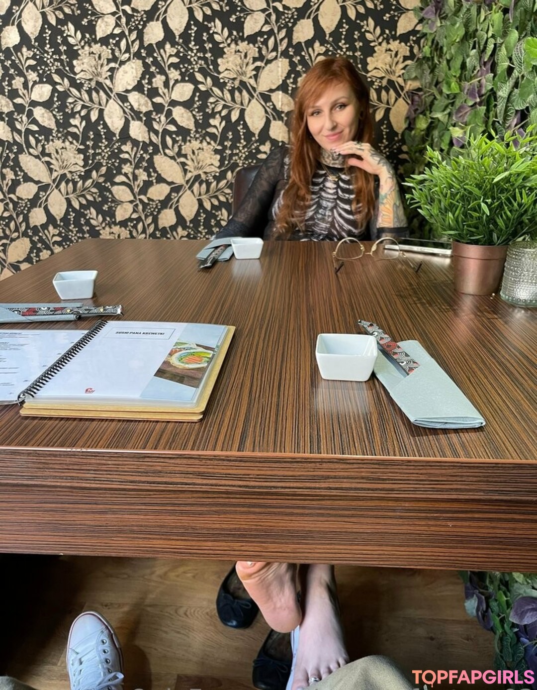 巨大なチンポを持つシーメールオンリーファンズ 無料セクシー ギャラリー