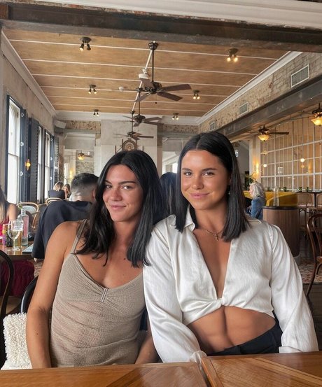 Desi Johnson セックスモデル 写真