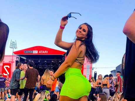 Desi Johnson 美しいモデル 写真