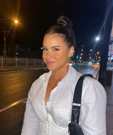 Desi Johnson 美しいスター 画像