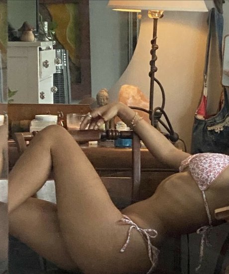 セクシーな黒人オンリーファンズ ホットポルノ 写真