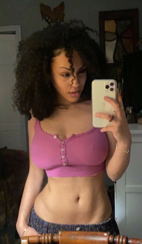 かわいいシーメールオンリーファンズ ヌード 写真