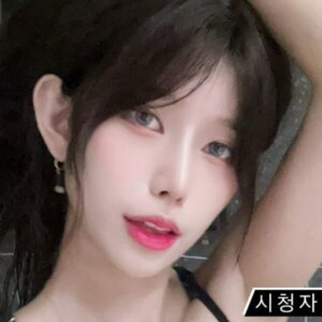 we8136 ポルノスター 写真