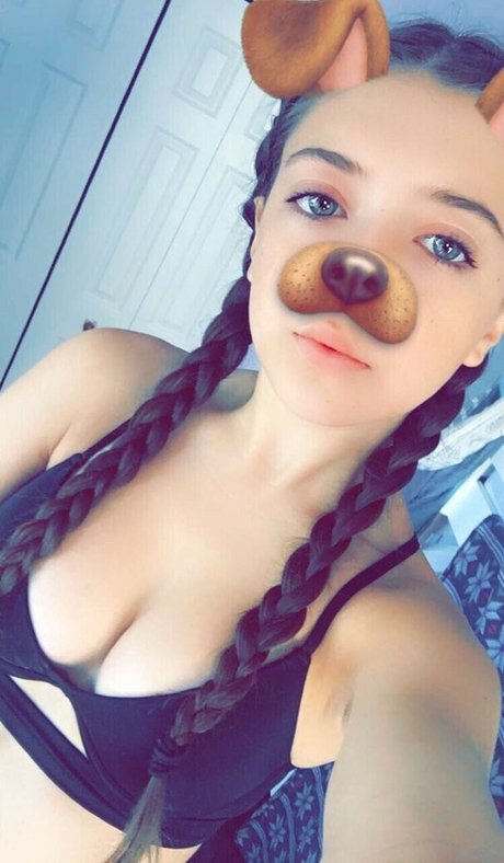 deedeemariev 裸モデル 写真