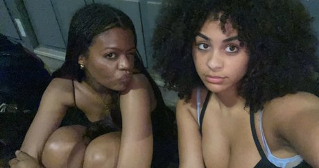 OnlyFansの普及 アダルト無料 写真