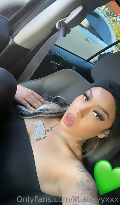 kbabyyyxxx エロティックなポルノスター 画像