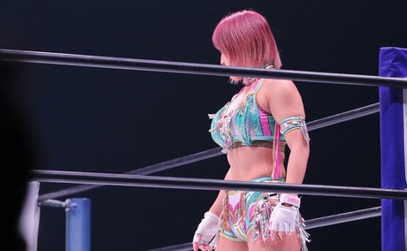 巨大な天然おっぱいオンリーファンズ セクシーxxx 写真