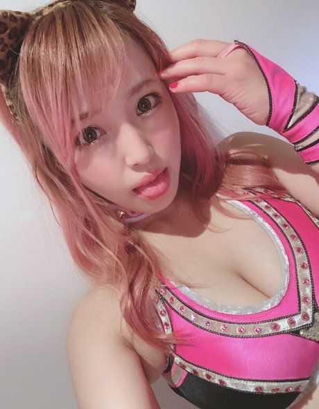 痩せたアジア人ティーン OnlyFans アートヌード ギャラリー