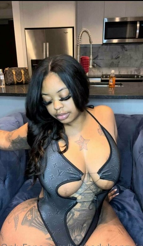 bigbodybenzvip 完璧なポルノスター 写真