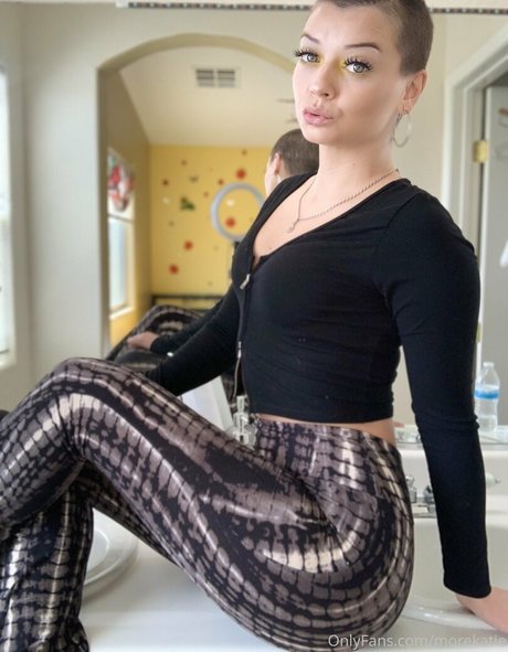 フェラチオ アジア人 OnlyFans パーフェクト 写真