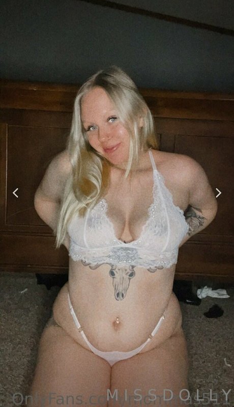 巨大なチンポを持つシーメールオンリーファンズ 無料ポルノ 写真