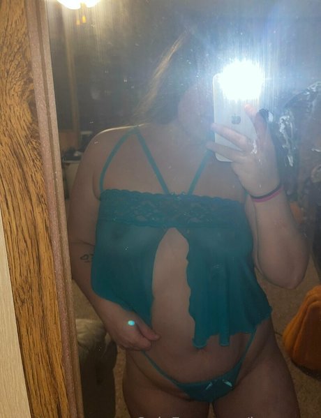 小柄なティーンオンリーファン セクシーヌード 写真