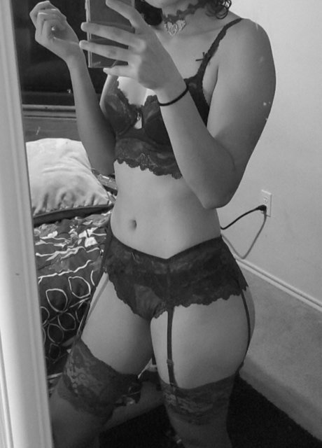 spilling the tea ポルノスター エロティック 写真