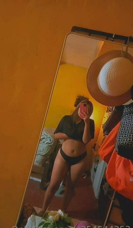 金髪レズビアンオンリーファンズ アダルト 画像