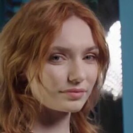 Eleanor Tomlinson ポルノスター 無料 写真