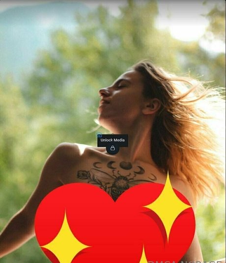 noragefree 美しいモデル 写真