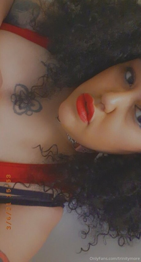 日本の女子高生OnlyFans 美しいxxx 画像