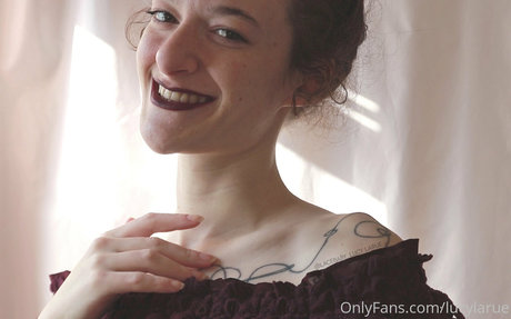 lucylarue 可愛い女優 写真